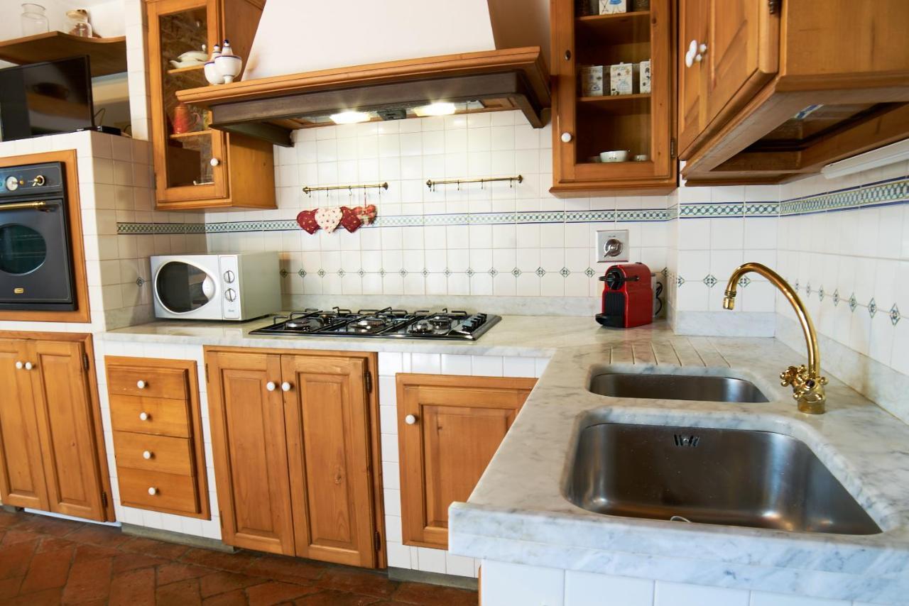 Il Portico Apt - Dolcevita Holiday ฟลอเรนซ์ ภายนอก รูปภาพ